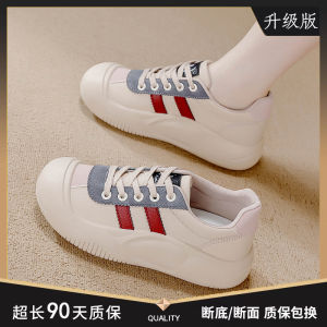 รองเท้าผ้าใบหนังแท้สำหรับผู้หญิง ฤดูใบไม้ร่วง 2025 รองเท้าผ้าใบแบบสวมลำลองใหม่ พื้นนุ่ม รองเท้าลำลองสำหรับใส่ทำงาน พื้นหนา รองเท้ากีฬาแบบสวมสบาย