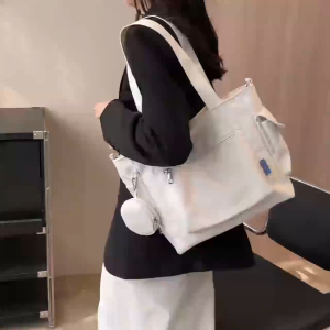 W W.Q.C #8208 SHOULDER BAG/TOTE BAG FOR FEMALE CANVAS MATERIAL ONHAND PRODUCT ADJUSTABLE STRAP LARGE CAPACITY