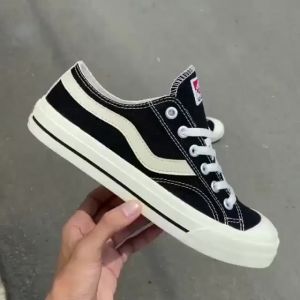 (JUNIOR) Sepatu Sneakers Ventela Anak Laki-laki Perempuan SD SMP 6 8 9 10 12 Sepatu Sekolah Hitam Putih Keren Terbaru 2024