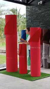 (พรมอัดฟูกยกม้วน) ขนาดกว้าง 1.5 ยาว 10 เมตร หนา 5 มิล มีหลายสีสดสวยให้เลือก ใช้ปูพื้น แต่งบ้าน ร้านค้า(สั่ง 1ม้วน ต่อ 1ออเดอร์ ป้องกันสินค้าสูญหายค่ะ)