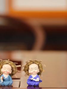 Tượng Cầm Kỳ Thi Họa CAO CẤP - Bộ 4 Tượng Chú Tiểu Mini Đội Nón - Tượng Đọc Sách  Đánh Cờ  Đánh Đàn Vẽ Cầm Kỳ Thi Họa