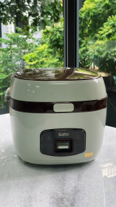 Sato 12Q011.N - Nồi cơm điện lòng niêu quai sách dung tích 1.2L