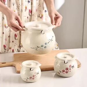 Heat Resistant Ceramic Hand-painted Glaze Underneath Seasoning Jar