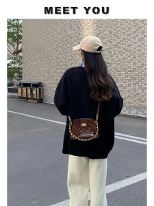 Café Brown Trendy Chain Shell Bag Womens Commuter Crossbody Bag 2025 New Luxury Minimalist High-End Sensation Office Bag