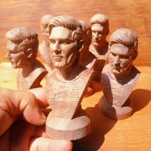 Tượng Lionel Messi