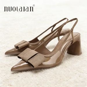 Summer Patent Leather Pointed Toe Heeled Sandals Women Elegant Bow Decoration Chunky Heel Pumps Luxury Designer Heels for Ladies
