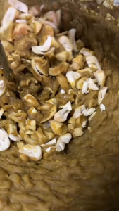 กระหรี่ปั๊บไส้ทะลัก พัฟไทย  กรอบนอกนุ่มใน หอมอร่อยทุกไส้ ลองแล้วจะติดใจ