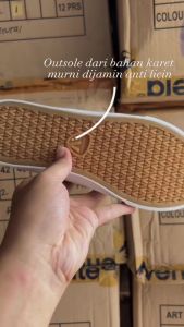 Sepatu Ventela New Public White Sneakers Casual Pria Wanita Terbaru Trend Masa Kini