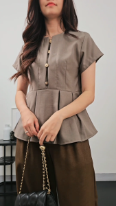 ORECCA - Crystal Atasan Blouse Lengan Pendek Wanita