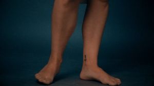 Suavinex Colour Essence SX Pro Silicone Baby Bottle 240ml: A Comprehensive Guide