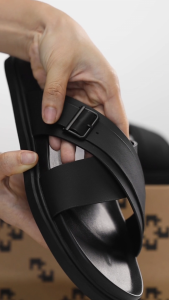 Dép Da OLIVE Hai Quai Ngang Nam Nữ Chống Trượt Có Khoá Cài | UNDERTHINKER