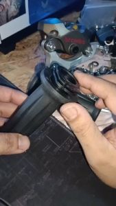 ปลอกมือเดิม ฟรีโน่ ลายตรงรุ่น/ปลอกแฮนด์ พร้อมไส่เร่ง FINO/MIO/NOUVO/ปลอกมือ ไส่เร่ง (1รู ) สปาคฟีลาโน่นูโว  คุณภาพสูง เกรดศูนย