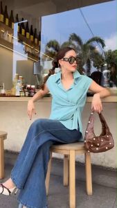 🔖Mirrorsister 50304.5 เสื้อเชิ้ตแขนกุด ใส่ง่าย สามารถติดกระดุมให้เสื้อดูโดดเด่นและเข้ารูปขึ้น มีกระดุมผ่าหน้าเปิดปิดได้