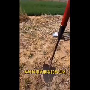 Cangkul Segi Tiga Cangkul Tip Besar Cangkul Penggembur Tanah Anti Lengket Cangkul Garuk Baja