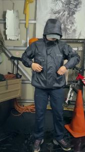 AVTECH - Jaket Pria Wanita Windbreaker Waterproof Gorpcore Outdoor Hiking Gunung Camping Motor Harian Hujan - TRENCH