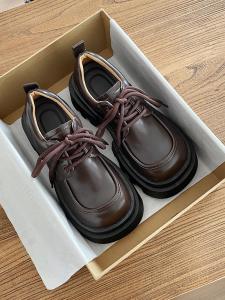 British Style Brown Thick Bottom Flats Womens Shoes Spring Autumn New Style Cross Laced Large Head Moccasins Fashionable Casual Loafers