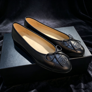 Spring New Luxury Style Womens Ballet Flat Shoes Diamond Pattern Genuine Leather Slip-On Knot Design Casual Fashion Footwear