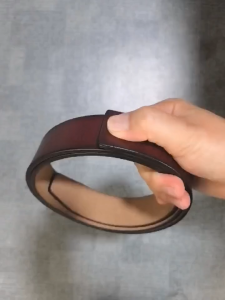 Người đàn ông của thắt lưng da thật không có khóa dây đeo tinh khiết thắt lưng không đầu khóa người đàn ông của không đục lỗ và thắt lưng eo không răng người đàn ông của da bò Quần vành đai cơ thể