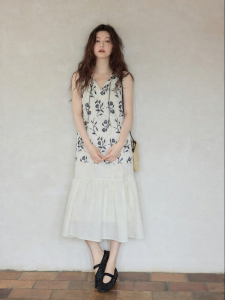 seemon | Đầm Áo Kiểu Hàn Quốc Độc Đáo Elegance Mid-Length V-Neck Floral Patchwork