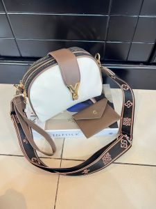 Jiman Bag Tas Selempang Tiga Ruang Sone Kunci Y