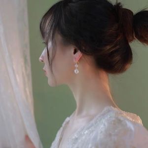 Natural Baroque Pearl Clip-On Earrings Mosquito Coil Tray Sweet Fairy Atmosphere High-End Sensation Elegant Fashion Jewelry