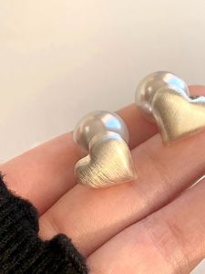 925 Silver Needle Luxury Matte Heart Shaped Earrings Womens Elegant Unique Design High-End Feelings Ear Jewelry New 2025