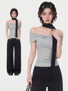 KBVVR | Off-Shoulder Irregular Slim Waist T-shirt
