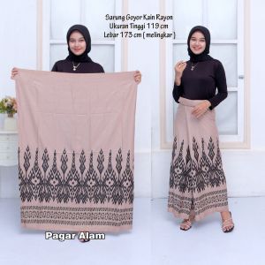 SARUNG GOYOR SANTRIWATI / SARUNG SANTRI PUTRI / SARUNG AQIL / BAHAN RAYON ADEM