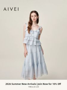 AIVEI | Celebrity Style Summer Romantic Ruffle Halter Top