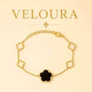 Veloura “Lucky Bloom Duo” Reversible Clover Bracelet | 18K Gold Plated Dual-Side Black & White Design Adjustable Chain