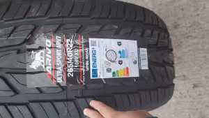 265/40R22 Arivo Ultra Sport ARV7 w/ Free Stainless Tire Valve