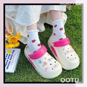 LKShoes ห้ามพลาด รองเท้าแตะแบบสวมหัวโต พื้นนิ่มน้ำหนักเบาใส่สบาย มีให้เลือกหลายสี มีตัวติดน่ารักๆแถมไปด้วย บอกเลยว่าคุ้มมาก ชอบสีไหนจิ้มได้เลย พิกัดในตะกร้า