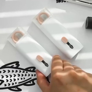 BestGila MALAYSIA 7 In 1 Keyboard Cleaning Kit Keyboard Cleaner Electronic Dust Removal Tool Earphone Cleaner Computer Cleaner Brush Kit Screen Cleaner Kit Gadget Cleaner Berus Komputer 键盘清洁器