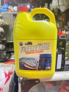 NƯỚC GIẢM NHIỆT ĐỘNG CƠ Ô TÔ MÀU XANH  ( FREEZETONE RADIATOR COOLANT) 3.79L