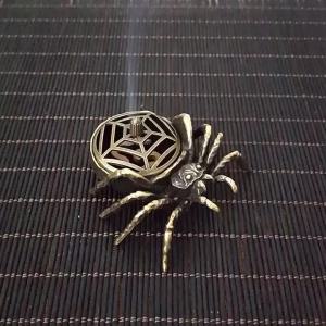 1PC Di Động Hợp Kim Retro Nhện Điềm Lành Đám Mây Hương Hương Thơm Chip Giá Đỡ Halloween Trang Trí Kim Loại Xông Phòng Đĩa