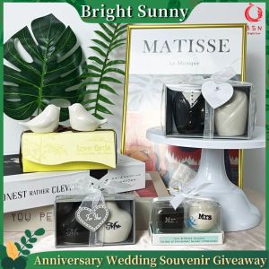 Local Delivery Heart And Round Mr and Mrs Square Lovebirds Salt and Pepper Shaker Wedding Anniversary Souvenir Giveaway Lovely