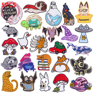 5PCS/Lots Cartoon Animals Embroidery Patches For Clothing Iron On Patches For Clothes Fusible Patch On Clothes DIY Sticker Badge