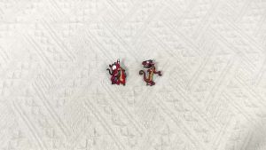 Bandai | Mulan Movie Enamel Pins - Collectible Lapel Brooches Featuring Mushu & Cri-Kee Ideal Gift for Fans to Decorate Backpacks Jac