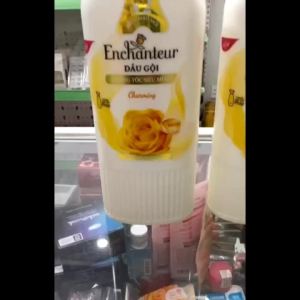 Dầu gội dưỡng tóc siêu mượt Enchanteur Keratin Charming OK027 màu vàng phục hồi sức sống 650g