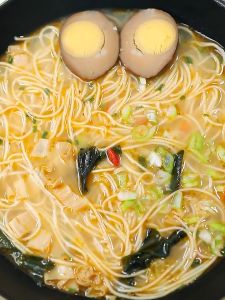 拉面桶装 Ramen Barreled Noodles Instant Noodles Instant Noodles Non-fried 拉面