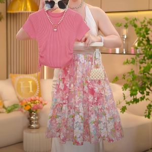 Girls Summer Outfit Short Sleeve T-Shirt And Skirt Set Sweet Casual Two-Piece Ensemble for Kids Ages 3-14 Comfortable Breathable Clothing