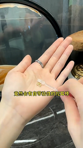 Hộp 24 Tăm Bông Silicon Vệ Sinh Tai Dùng Nhiều Lần Bông Tăm Lấy Ráy Tai Silicon Mềm Mại DASEP