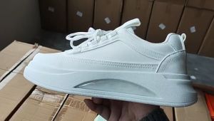 2025 New Summer White Casual Shoes for Men Original Fashion Mens Sneakers Korean Style Chunky Mens Shoes Sneakers
