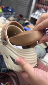 New style womens and mens slippers and sandals breathable non-slip and healthy EVA material