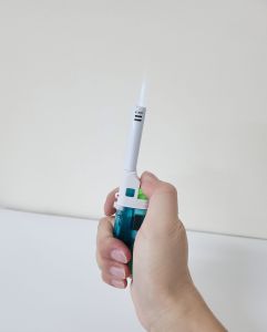 Candy Colour Transparent Family Kitchen Lighter (Random)