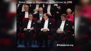 โอโวเอสอาร์ทีไนตริกออกไซด์ ฟื้นฟูเส้นเลือดจากความเสื่อม  ไนตริกออกไซด์ -Nitric Oxide ทำให้ผนังหลอดเลือดขยายตัว ช่วยให้เลือดไหลเวียนดี ลดความเสี่ยงสมองและหัวใจขาดเลือด ยับยั้งปฏิกิริยาออกซิเดชันของไขมันในหลอดเลือด ซึ่งเป็นสาเหตุของไขมันอุดตัน และช่วยลดการค