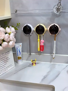 Tempat Sikat Gigi Karakter Astronot Lucu Tempel Dinding Toothbrush Holder Minimalis