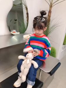 WANDER เสื้อกันหนาวเด็กผู้หญิง เสื้อกันหนาวโสด ดีไซน์ลายทางแฟชั่นเกาหลี เสื้อสเวตเตอร์แขนยาวผ้าฝ้ายแท้ทรงหลวมสำหรับเด็กผู้หญิง 23829