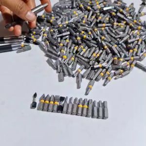 Mũi vít lục giác hoa thị thương hiệu dewalt dài 2.5cm chất lượng