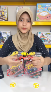 [KST] Mobil Baling Baling Terbang Pull Back Metal Mainan Edukasi Anak Laki Laki Kado Ulang Tahun